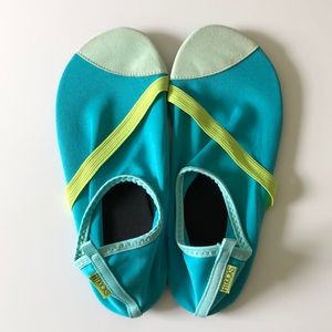 Fitkicks Women’s Footwear size 10-11